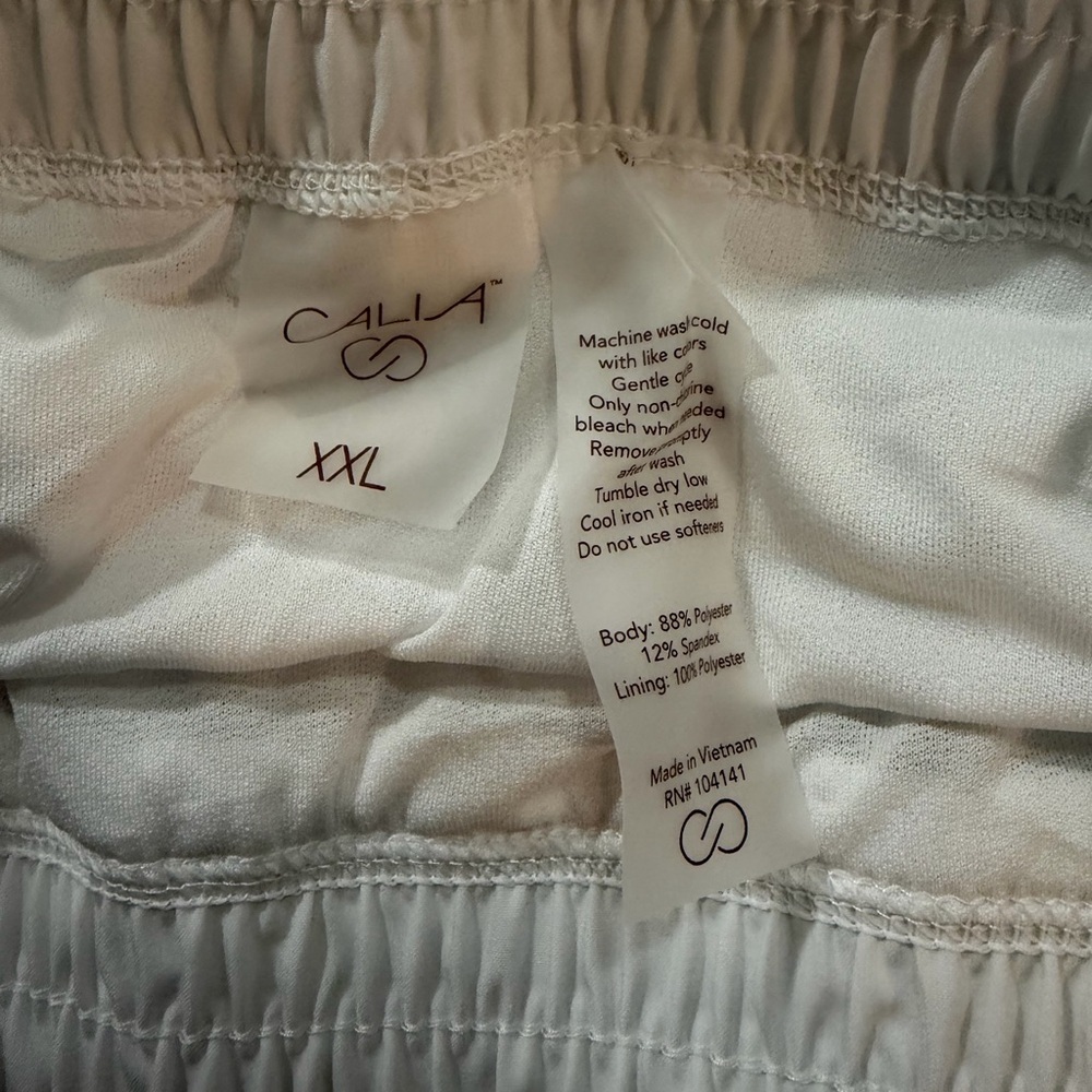 NWT CALIA Step Up High Rise Performance Short - Pure White - Picture 9 of 9